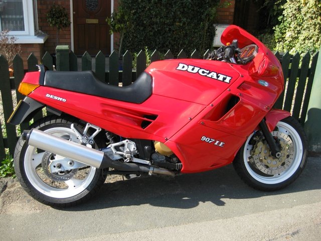1993 Ducati 907ie